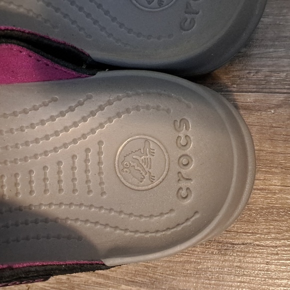 NWOT Suede Crocs - Picture 4 of 6